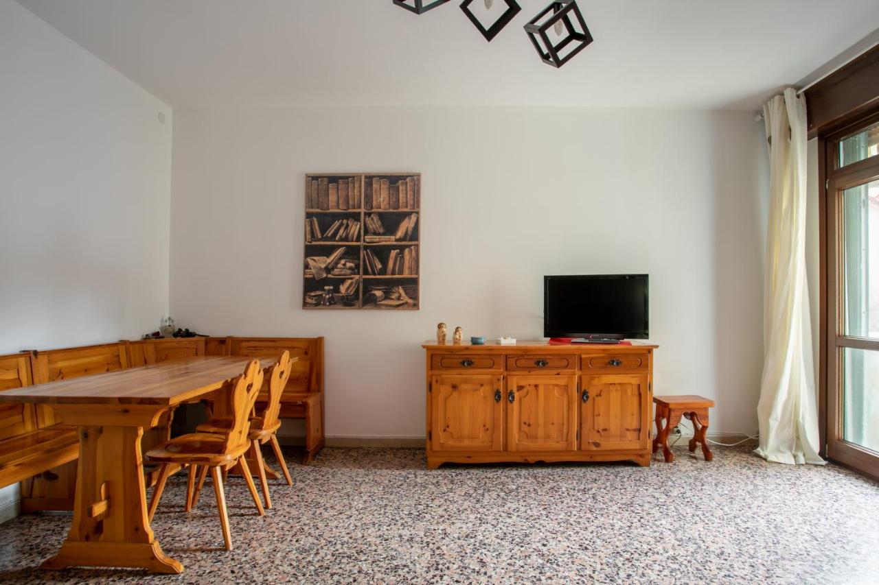 Casa Di Chiara Apartment Venesia Bagian luar foto