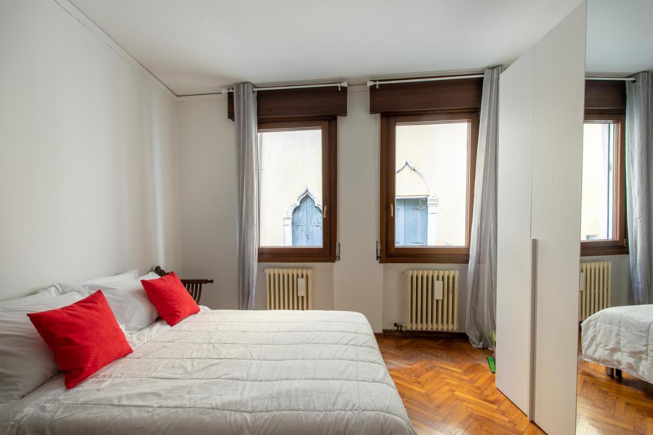Casa Di Chiara Apartment Venesia Bagian luar foto